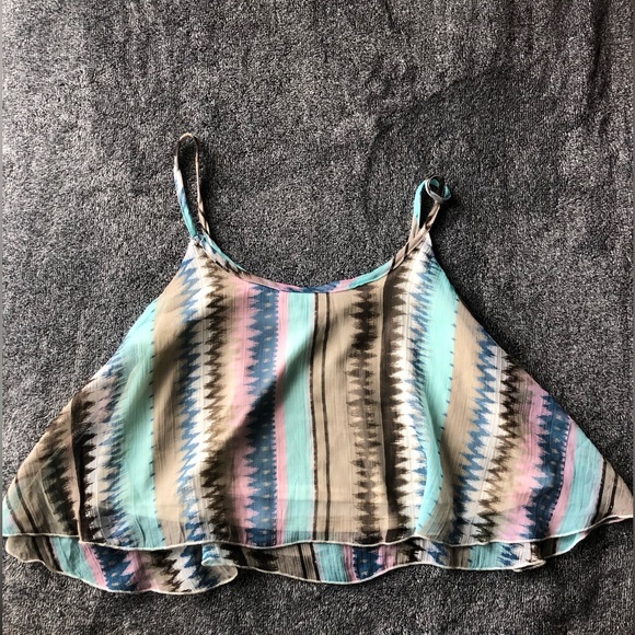 Patterned Crop Top - Picture 5 of 6